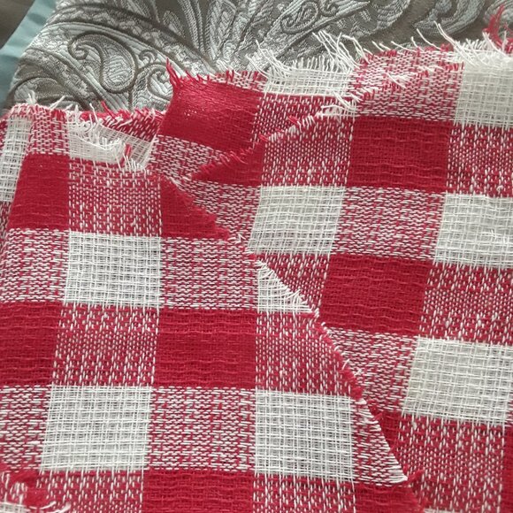 Vintage Red and White Check Calico Material and Assorted Ribbons - Picture 4 of 6